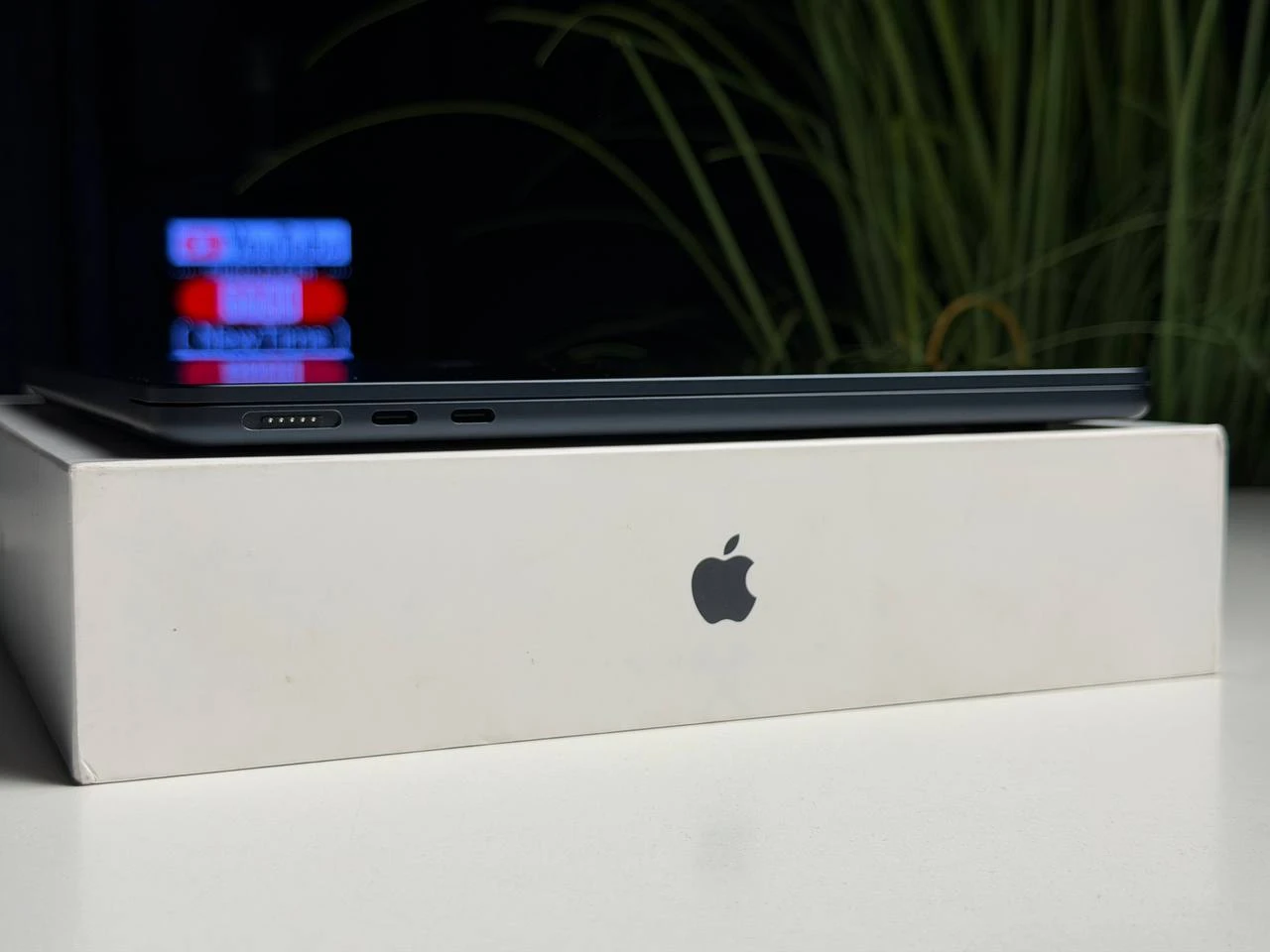 ВЖИВАНИЙ Б/У MacBook Air 13" M3/8CPU/10GPU/24GB/1TB Midnight 2024 (Z1BC00148) - Состояние: хороший | Аккумулятор: 99% | Комплектация: полный | Гарантия: 3 мес.