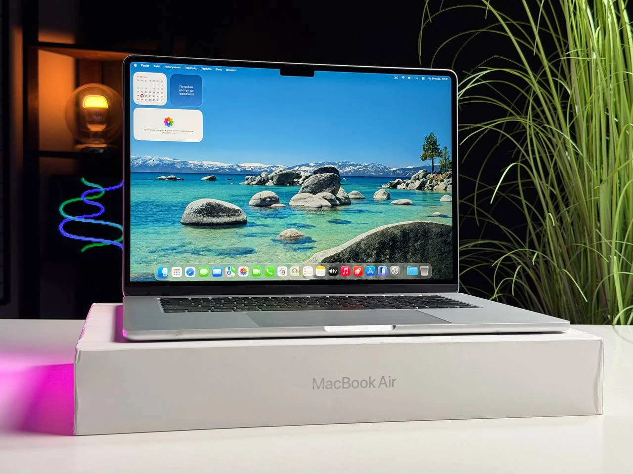 ВИТРИННЫЙ MacBook Air 15" 2025 M4/10CPU/10GPU/32GB/1TB Silver (Z1DB000G6) - Состояние: идеальный | Аккумулятор: 100% | Комплектация: полный | Гарантия: 3 мес.