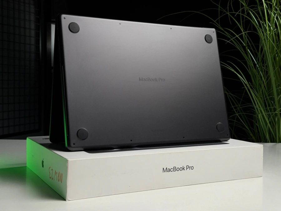 ВЖИВАНИЙ Б/У MacBook Pro 16" M3 Pro/12CPU/18GPU/36GB/512GB Space Black 2023 (MRW23) - Стан: гарний | Акумулятор: 100% | Комплектація: повний | Гарантія: 3 міс.