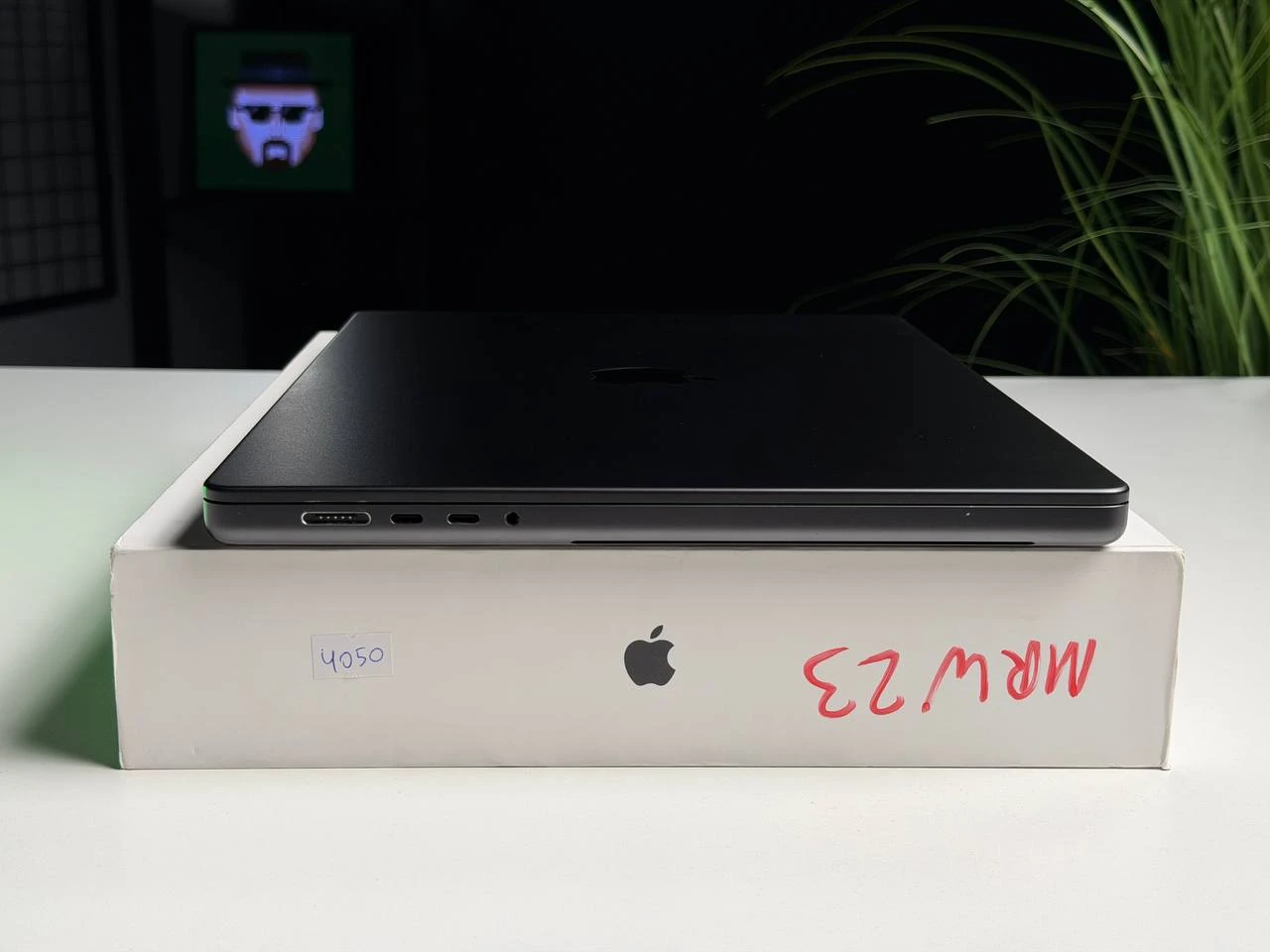 ВЖИВАНИЙ Б/У MacBook Pro 16" M3 Pro/12CPU/18GPU/36GB/512GB Space Black 2023 (MRW23) - Стан: гарний | Акумулятор: 100% | Комплектація: повний | Гарантія: 3 міс.