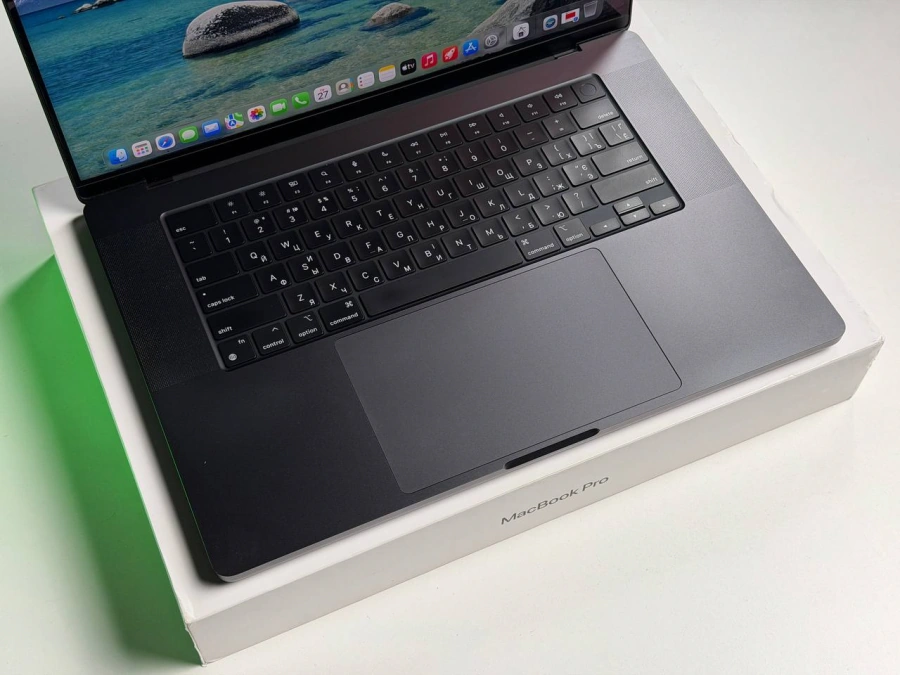 ВЖИВАНИЙ Б/У MacBook Pro 16" M3 Pro/12CPU/18GPU/36GB/512GB Space Black 2023 (MRW23) - Стан: гарний | Акумулятор: 100% | Комплектація: повний | Гарантія: 3 міс.