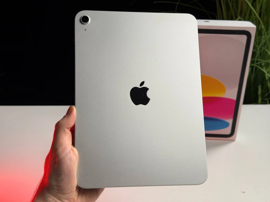 ВИТРИННЫЙ Планшет Apple iPad 11" [А16] 2025 Wi-Fi 128GB Silver (MD3Y4) - Состояние: хороший | Аккумулятор: 100% | Комплектация: полный | Гарантия: 3 мес.
