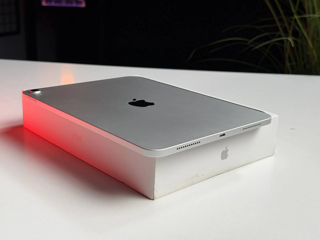 ВИТРИННЫЙ Планшет Apple iPad 11" [А16] 2025 Wi-Fi 128GB Silver (MD3Y4) - Состояние: хороший | Аккумулятор: 100% | Комплектация: полный | Гарантия: 3 мес.