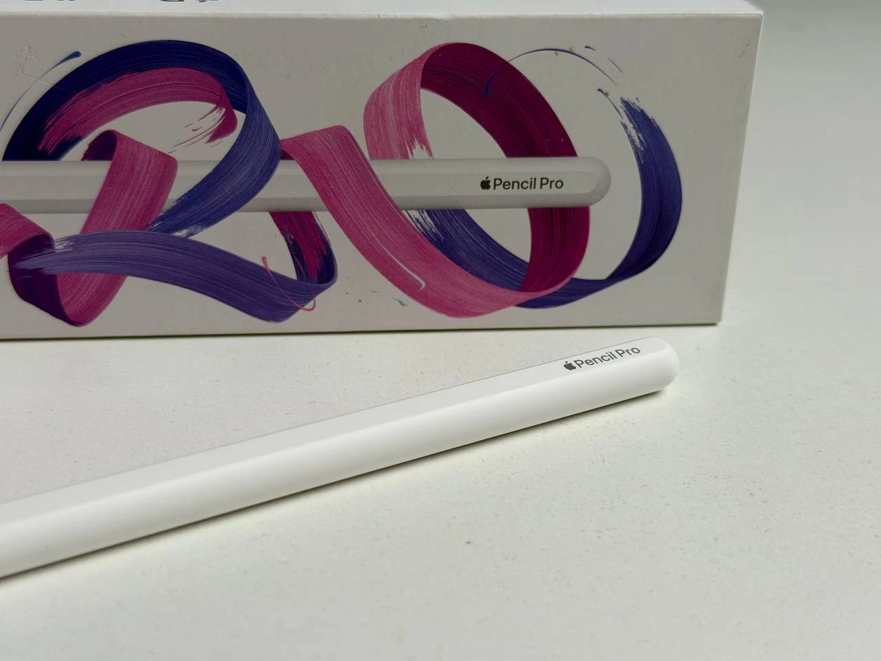 ВЖИВАНИЙ Б/У Стилус Apple Pencil Pro (MX2D3) - Стан: гарний | Комплектація: повний | Гарантія: 3 міс.
