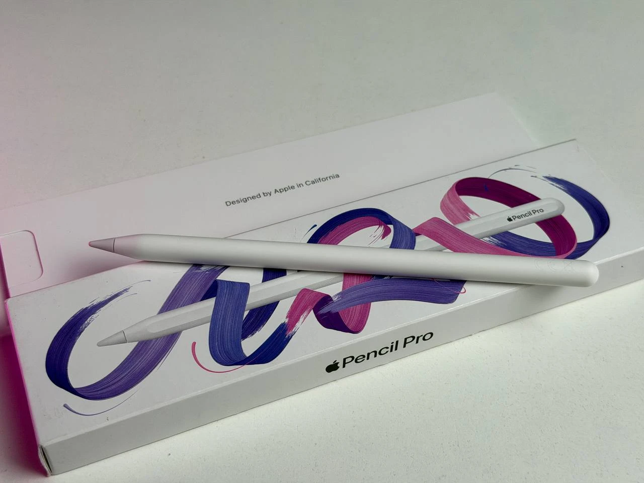 ВЖИВАНИЙ Б/У Стилус Apple Pencil Pro (MX2D3) - Стан: гарний | Комплектація: повний | Гарантія: 3 міс.