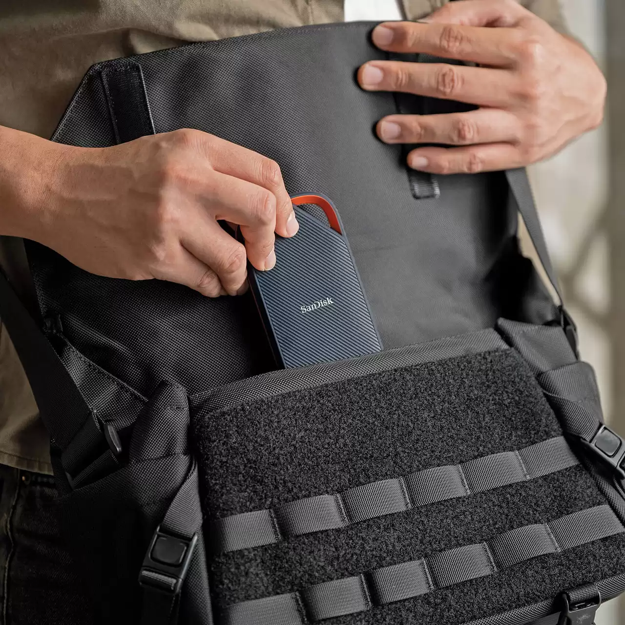 Зовнішній SSD накопичувач SanDisk Extreme PRO 2TB (SDSSDE82-2T00-G25)