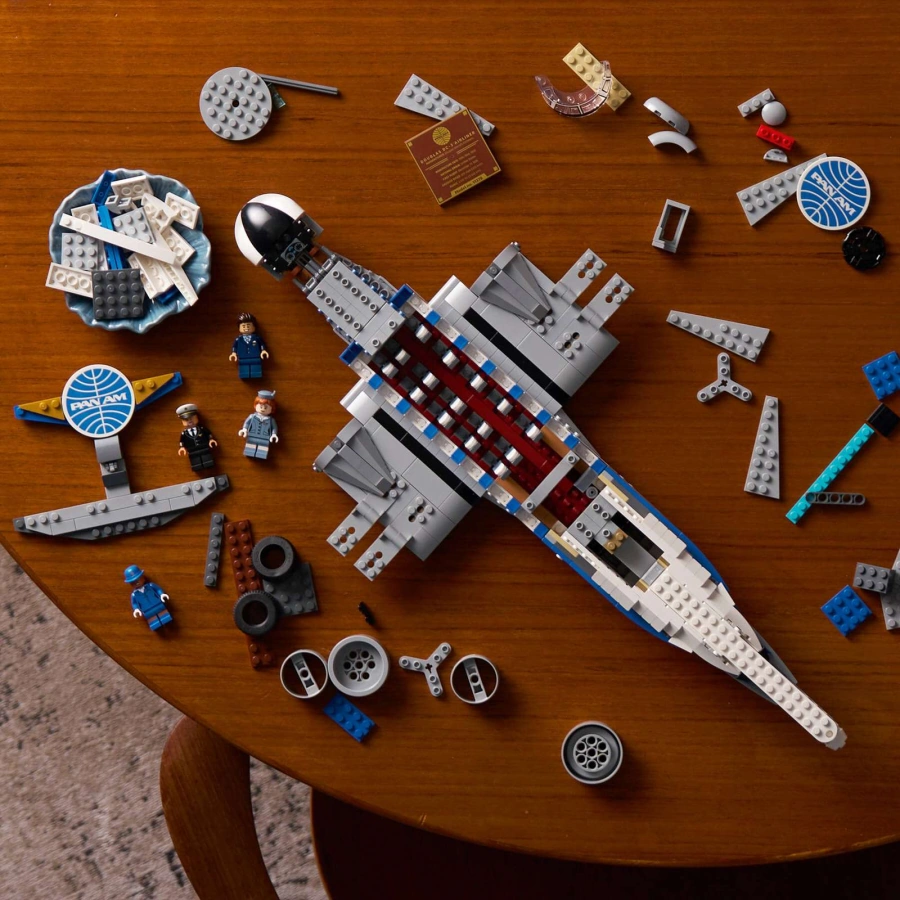 Блоковий конструктор LEGO Icons Авіалайнер Douglas DC-3 PAN AM (11378)