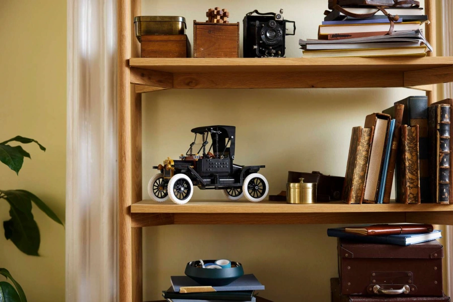 Блоковий конструктор LEGO Icons Ford Model T (11376)