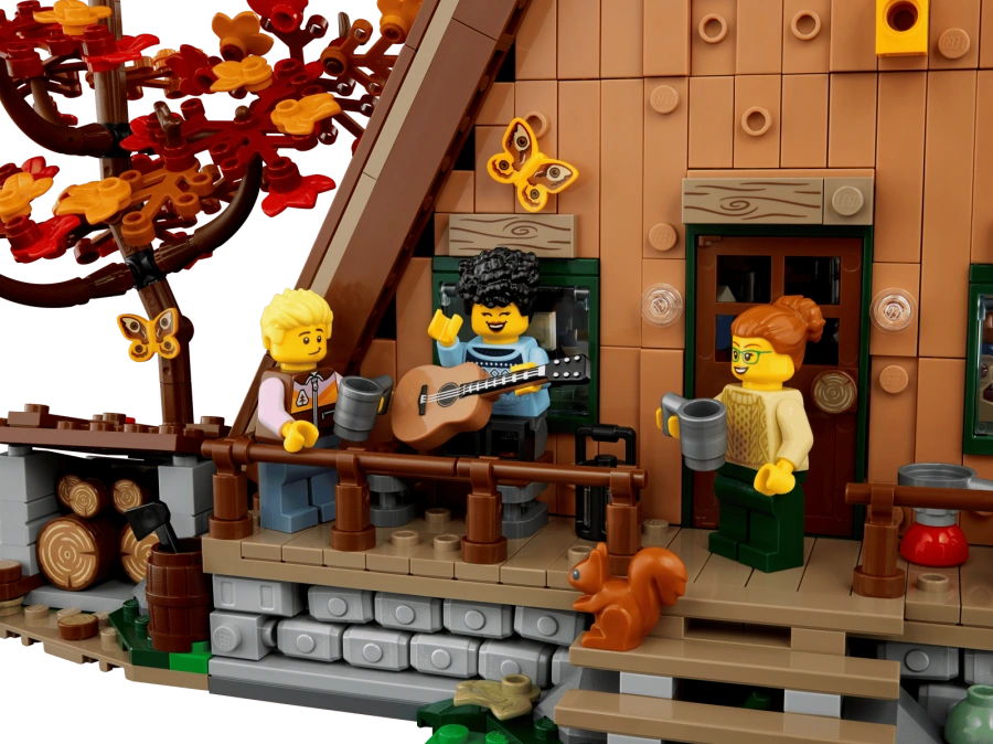 Блоковий конструктор LEGO Ideas Трикутний будиночок (21338)