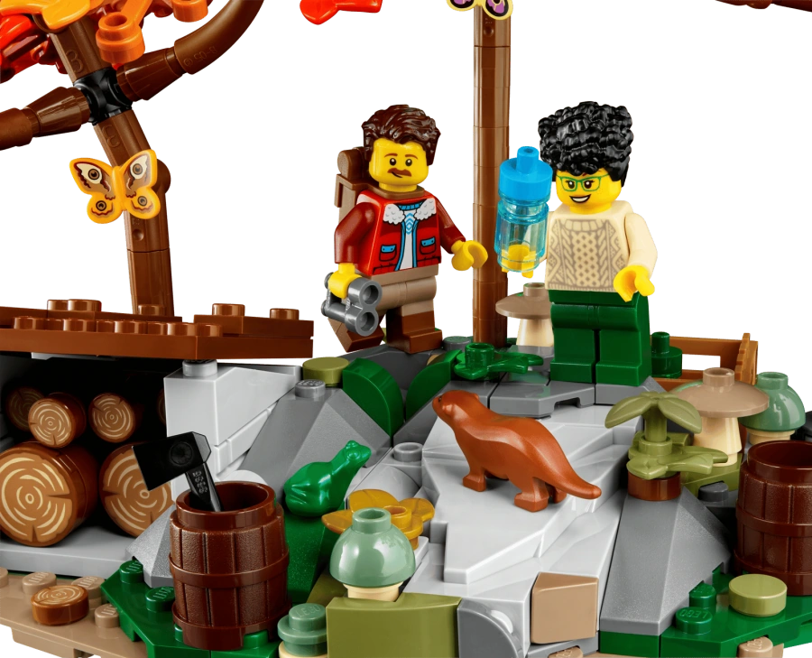 Блоковий конструктор LEGO Ideas Трикутний будиночок (21338)