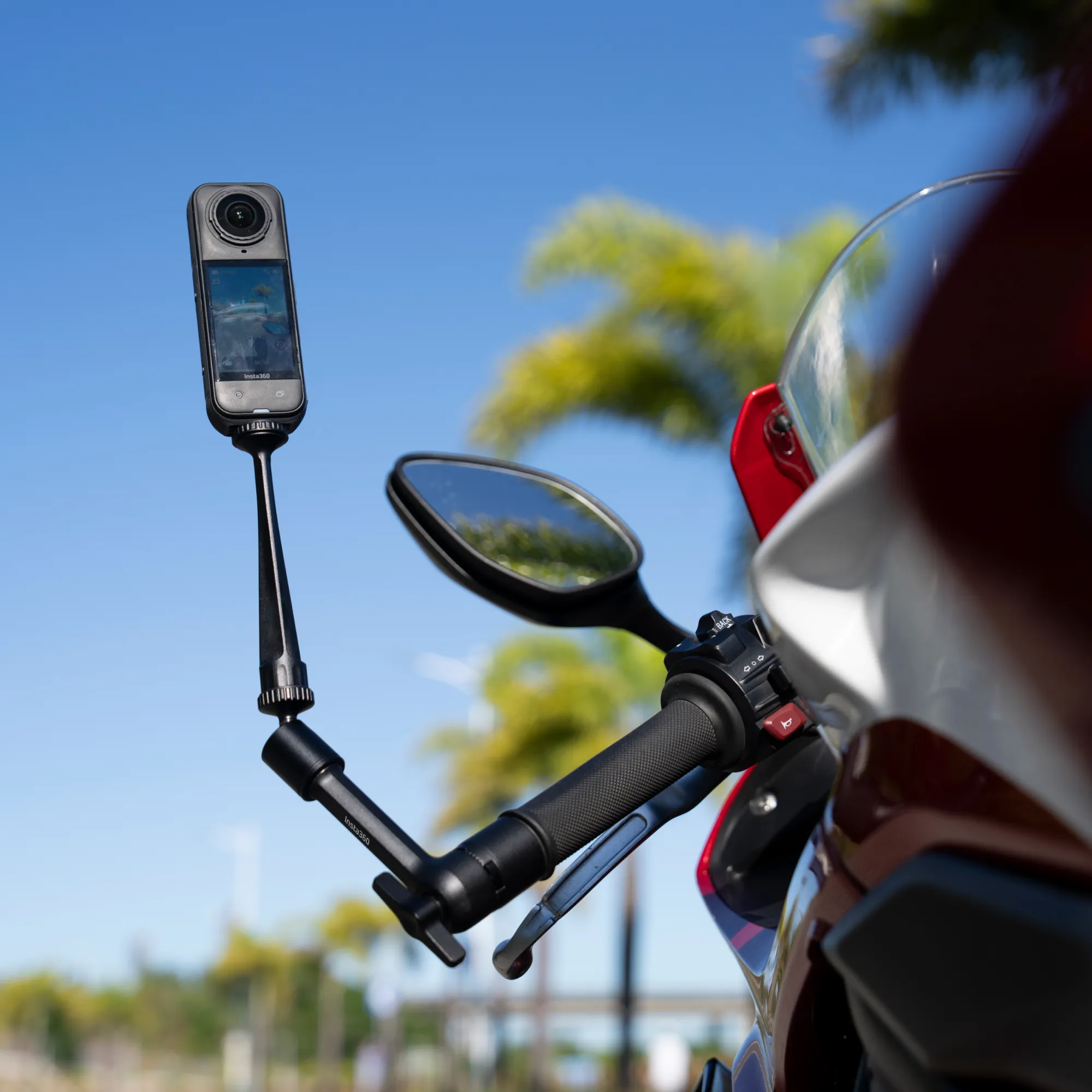 Кріплення на мотоцикл Insta360 Motorcycle Magic Arm (CINSEAVW)