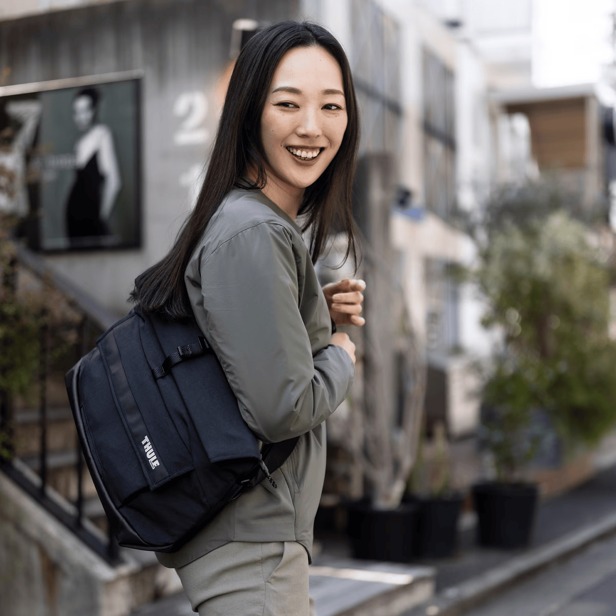 Сумка для ноутбука и планшета Thule Paramount Messenger Bag 14L - Black (3205007)