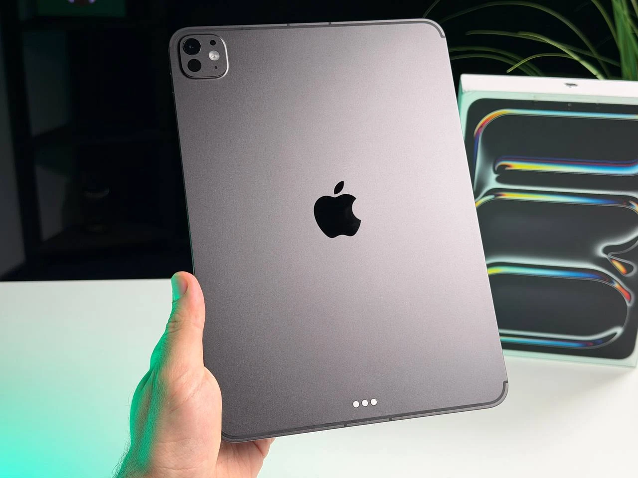 OPEN BOX Планшет Apple iPad Pro 11" M5 2025 Wi-Fi + Cellular 512GB with Standard glass - Space Black (ME2Q4) - Стан: ідеальний | Акумулятор: 100% | Комплектація: повний | Гарантія: 3 міс.