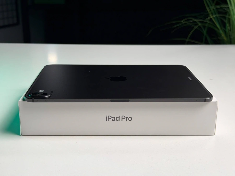 OPEN BOX Планшет Apple iPad Pro 11" M5 2025 Wi-Fi + Cellular 512GB with Standard glass - Space Black (ME2Q4) - Стан: ідеальний | Акумулятор: 100% | Комплектація: повний | Гарантія: 3 міс.