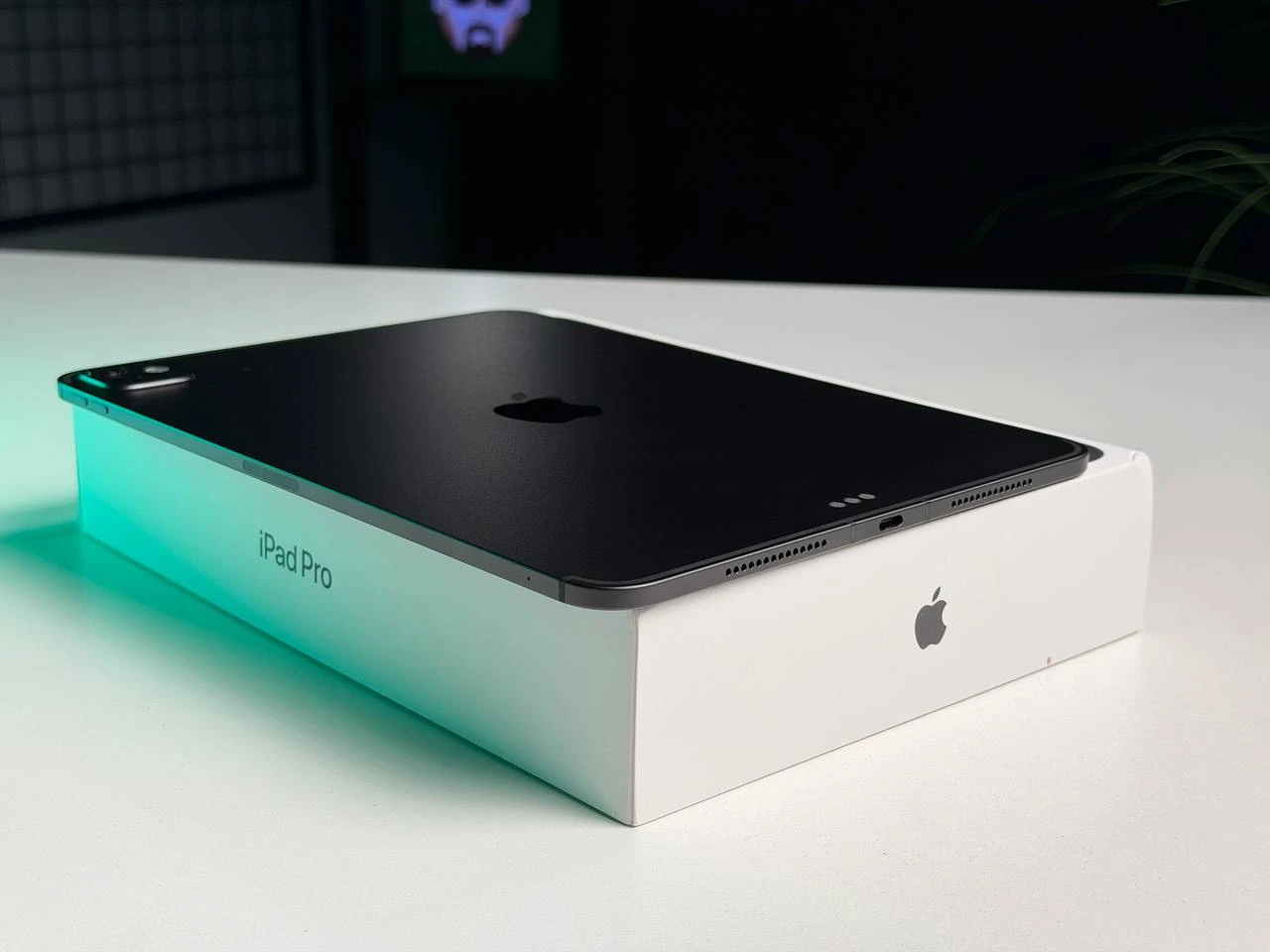 OPEN BOX Планшет Apple iPad Pro 11" M5 2025 Wi-Fi + Cellular 512GB with Standard glass - Space Black (ME2Q4) - Стан: ідеальний | Акумулятор: 100% | Комплектація: повний | Гарантія: 3 міс.