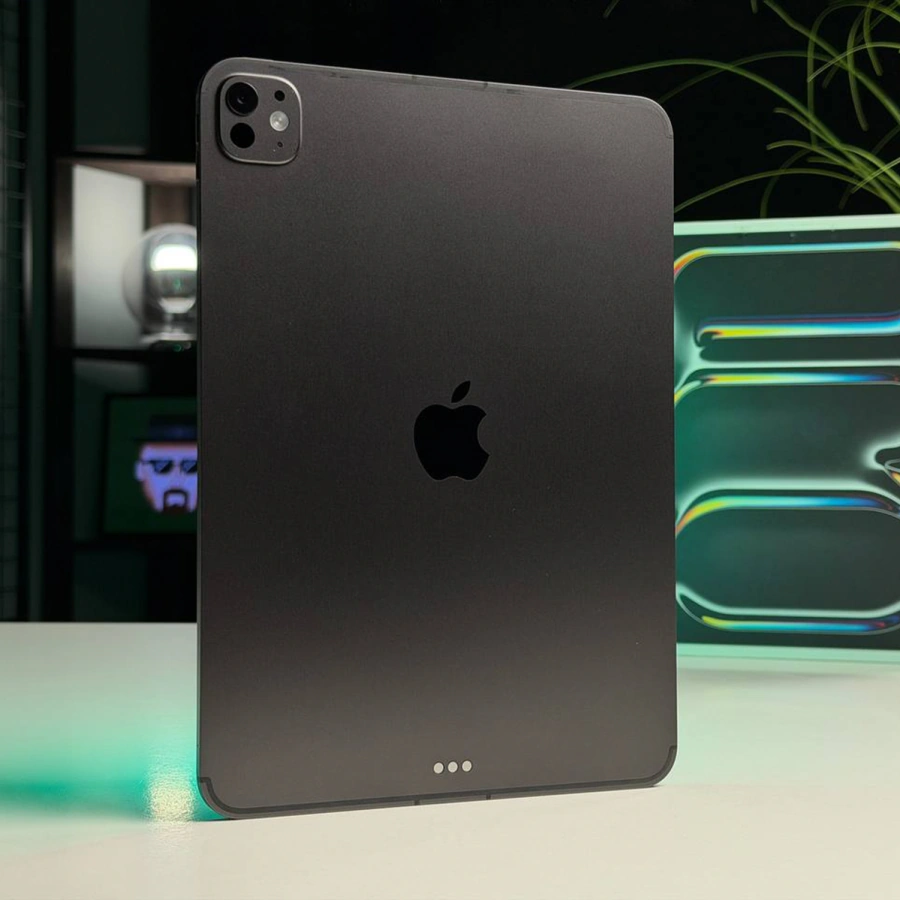 OPEN BOX Планшет Apple iPad Pro 11" M5 2025 Wi-Fi + Cellular 512GB with Standard glass - Space Black (ME2Q4) - Стан: ідеальний | Акумулятор: 100% | Комплектація: повний | Гарантія: 3 міс.