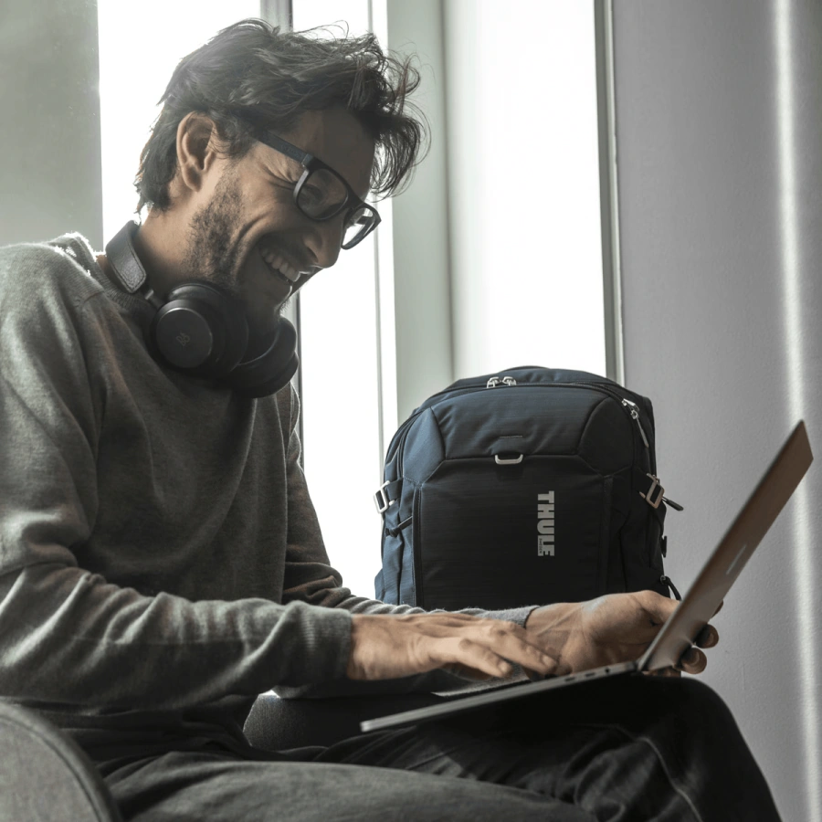 Рюкзак для ноутбука и планшета Thule Construct Laptop Backpack 28L - Carbon Blue (3205355)