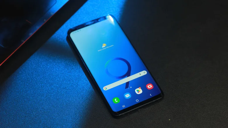 Samsung прибрала корисну фішку з екранів Galaxy: як увімкнути приховану заміну LED-індикатора?