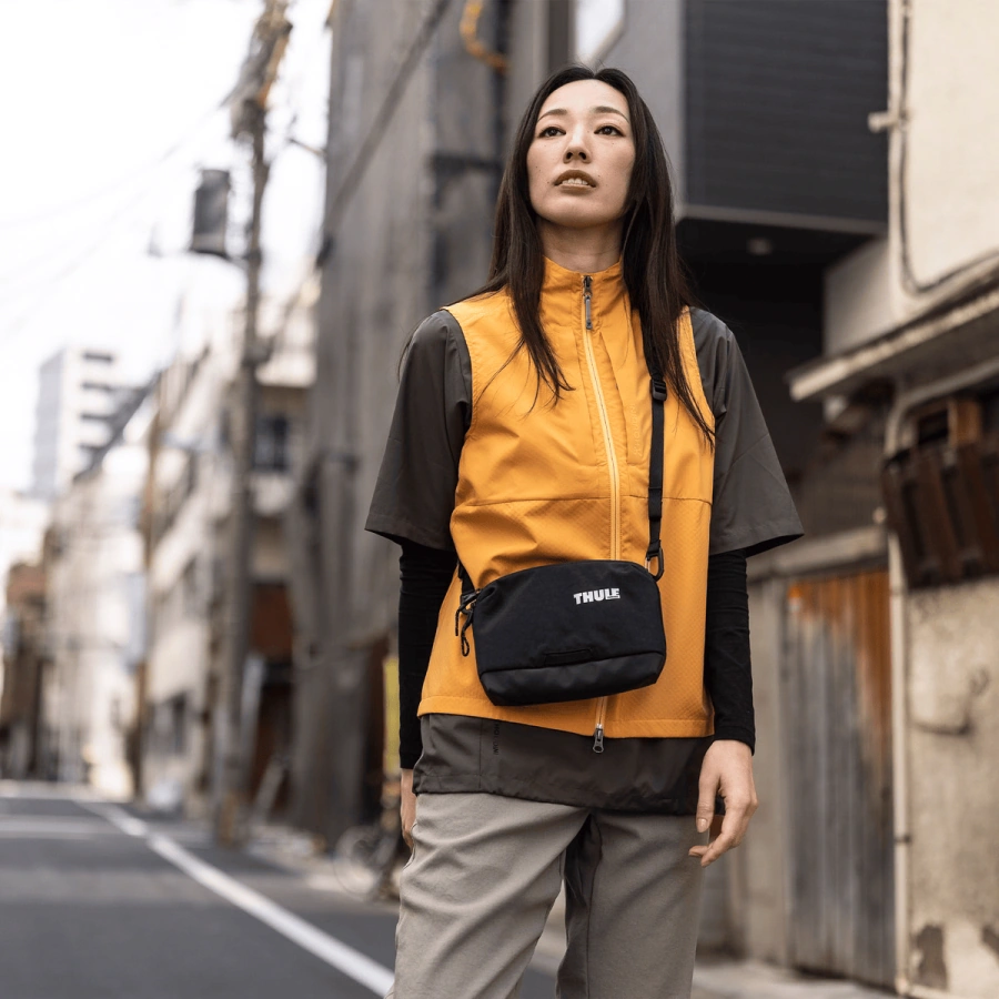 Сумка через плече Thule Paramount Crossbody 2L - Black (3205005)