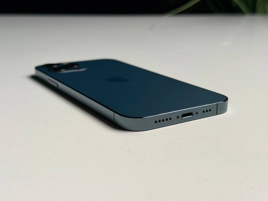 ВЖИВАНИЙ Б/У Apple iPhone 12 Pro 128GB Pacific Blue (MGLR3, MGMN3) - Стан: гарний | Акумулятор: 100% | Комплектація: iPhone, кабель | Гарантія: 3 міс