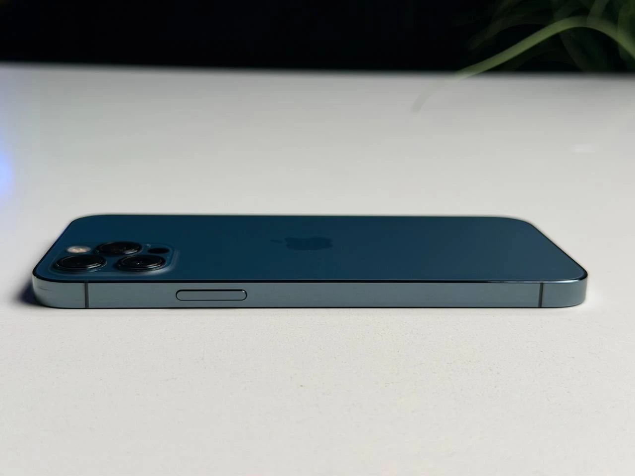 ВЖИВАНИЙ Б/У Apple iPhone 12 Pro 128GB Pacific Blue (MGLR3, MGMN3) - Стан: гарний | Акумулятор: 100% | Комплектація: iPhone, кабель | Гарантія: 3 міс