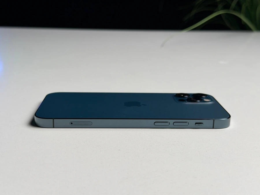 ВЖИВАНИЙ Б/У Apple iPhone 12 Pro 128GB Pacific Blue (MGLR3, MGMN3) - Стан: гарний | Акумулятор: 100% | Комплектація: iPhone, кабель | Гарантія: 3 міс