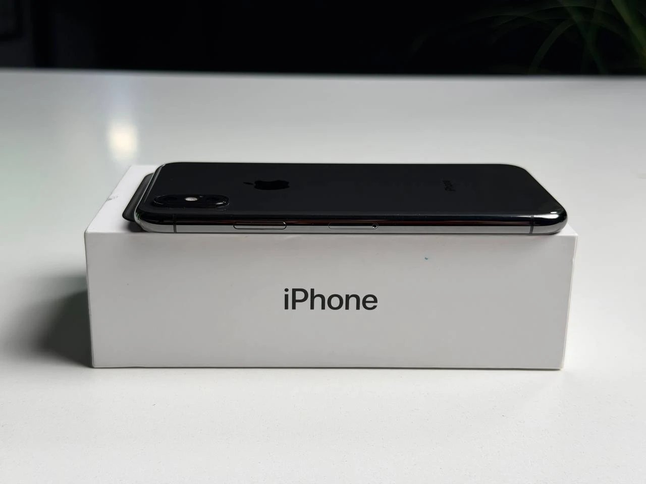 ВЖИВАНИЙ Б/У Apple iPhone XS 512GB Space Gray (MT9L2) - Стан: гарний | Акумулятор: 85% | Комплектація: повний | Гарантія: 3 міс.