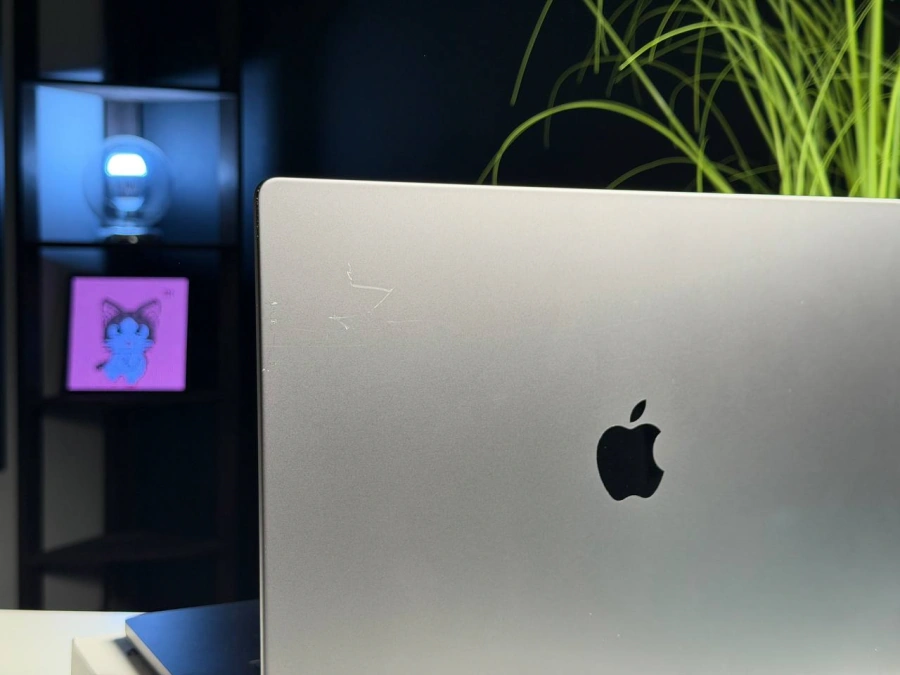 ВЖИВАНИЙ Б/У Apple MacBook Pro 16" M4 Pro/14CPU/20GPU/24GB/512GB Space Black 2024 (MX2X3) - Стан: гарний | Акумулятор: 99% | Комплектація: повний | Гарантія: 3 міс.