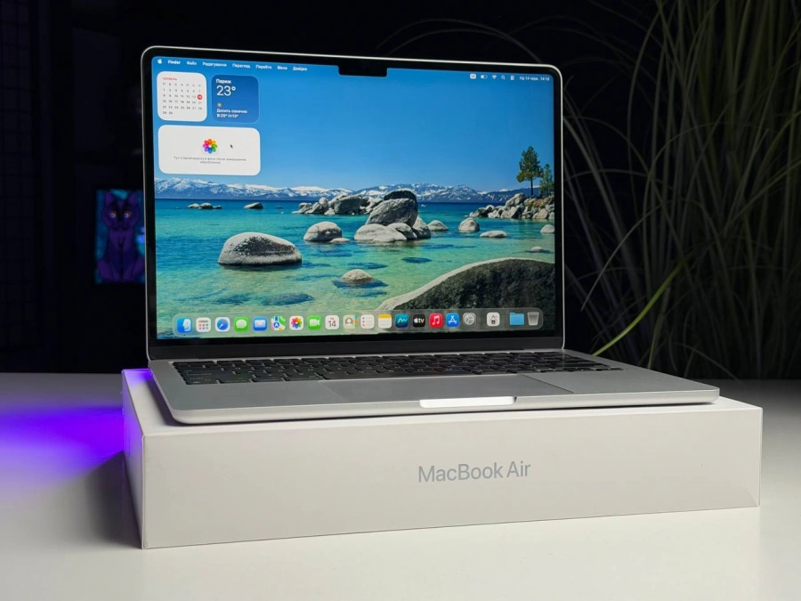 ВЖИВАНИЙ Б/У MacBook Air 13.6" M2/8CPU/10GPU/8GB/512GB Silver 2022 (MLY03) - Состояние: хорошее | Аккумулятор: 100% | Комплектация: полный | Гарантия: 3 мес.
