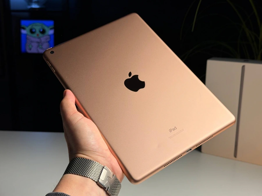 ВЖИВАНИЙ Б/У Apple iPad 10.2" Wi-Fi 32GB Gold (MW762) - Состояние: хороший | Аккумулятор: 100% | Комплектация: полный | Гарантия: 3 мес.