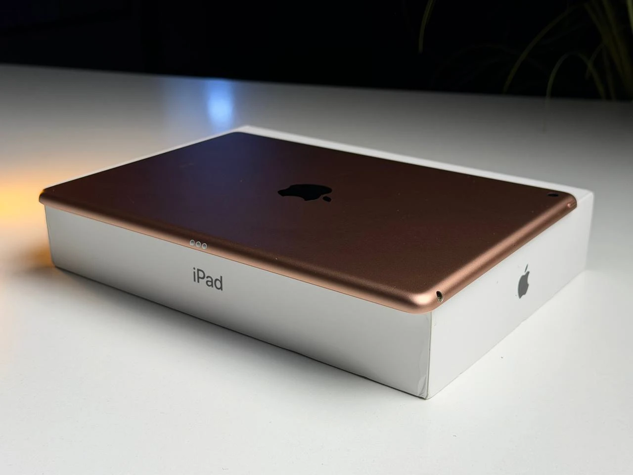 ВЖИВАНИЙ Б/У Apple iPad 10.2" Wi-Fi 32GB Gold (MW762) - Состояние: хороший | Аккумулятор: 100% | Комплектация: полный | Гарантия: 3 мес.