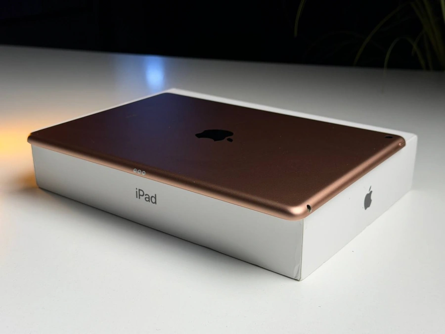 ВЖИВАНИЙ Б/У Apple iPad 10.2" Wi-Fi 32GB Gold (MW762) - Состояние: хороший | Аккумулятор: 100% | Комплектация: полный | Гарантия: 3 мес.