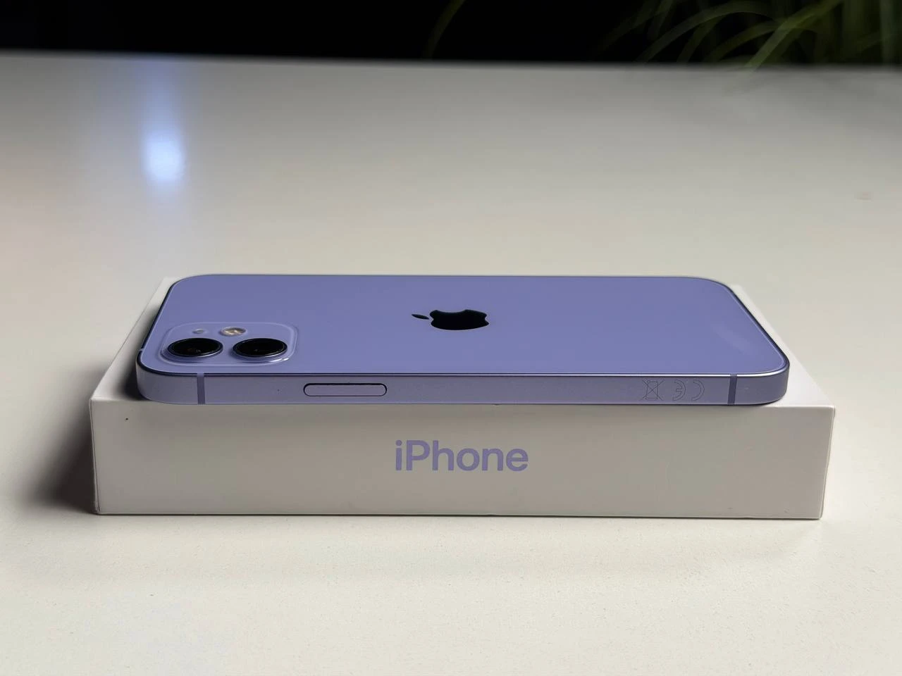 ВЖИВАНИЙ Б/У Apple iPhone 12 256GB Purple (MJNQ3) - Состояние: хороший | Аккумулятор: 99% | Комплектация: полный | Гарантия: 3 мес.