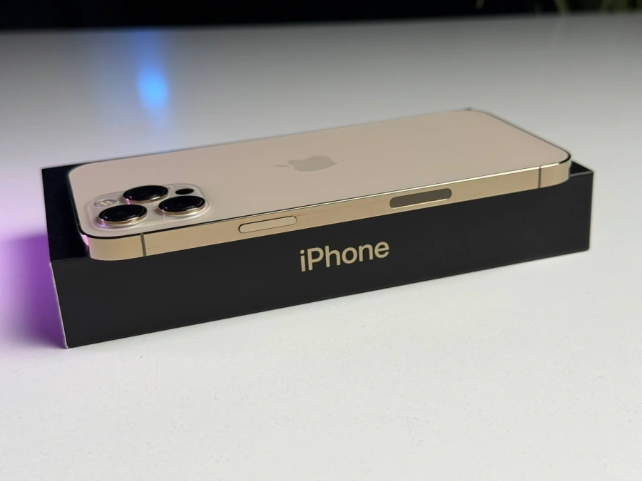 ВЖИВАНИЙ Б/У Apple iPhone 12 Pro Max 256GB Gold (MGCM3, MGDE3) - Стан: гарний | Акумулятор: 100% | Комплектація: повний | Гарантія: 3 міс.