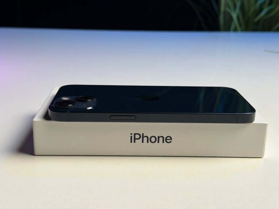 ВЖИВАНИЙ Б/У Apple iPhone 13 128GB Midnight (MLML3, MLPF3) - Состояние: хороший | Аккумулятор: 100% | Комплектация: полный | Гарантия: 3 мес.