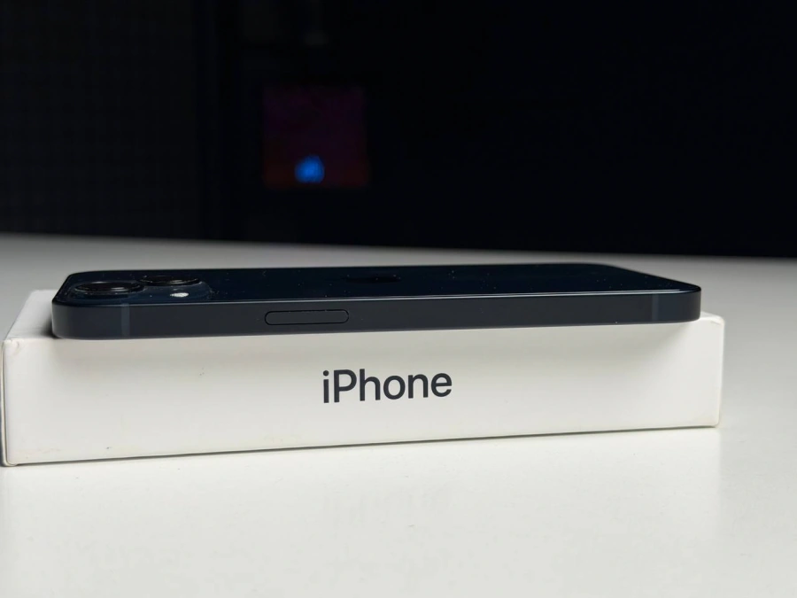 ВЖИВАНИЙ Б/У Apple iPhone 13 128GB Midnight (MLML3, MLPF3) - Состояние: хороший | Аккумулятор: 90% | Комплектация: полный | Гарантия: 3 мес.