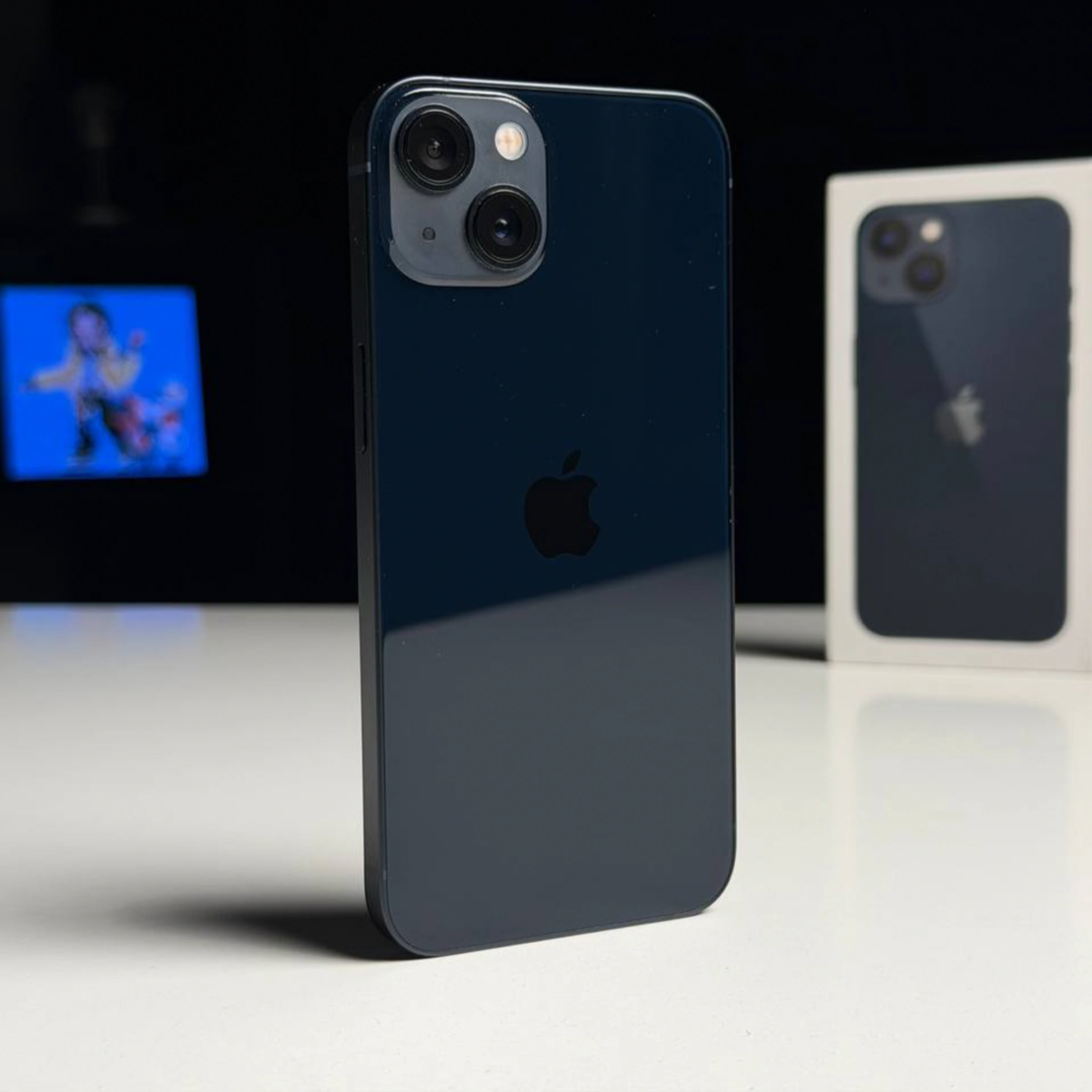 ВЖИВАНИЙ Б/У Apple iPhone 13 128GB Midnight (MLML3, MLPF3) - Состояние: хороший | Аккумулятор: 90% | Комплектация: полный | Гарантия: 3 мес.