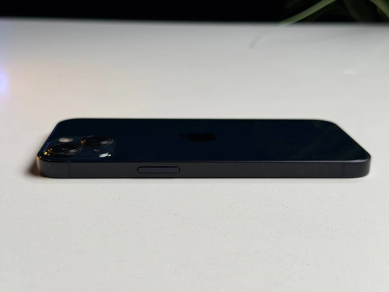 ВЖИВАНИЙ Б/У Apple iPhone 13 128GB Midnight (MLML3, MLPF3) - Состояние: хороший | Аккумулятор: 100% | Комплектация: iPhone, кабель | Гарантия: 3 мес.