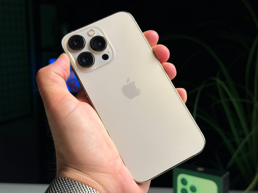 ВЖИВАНИЙ Б/У Apple iPhone 13 Pro 256GB Gold (MLTY3, MLVK3) - Состояние: хороший | Аккумулятор: 100% | Комплектация: полный | Гарантия: 3 мес.
