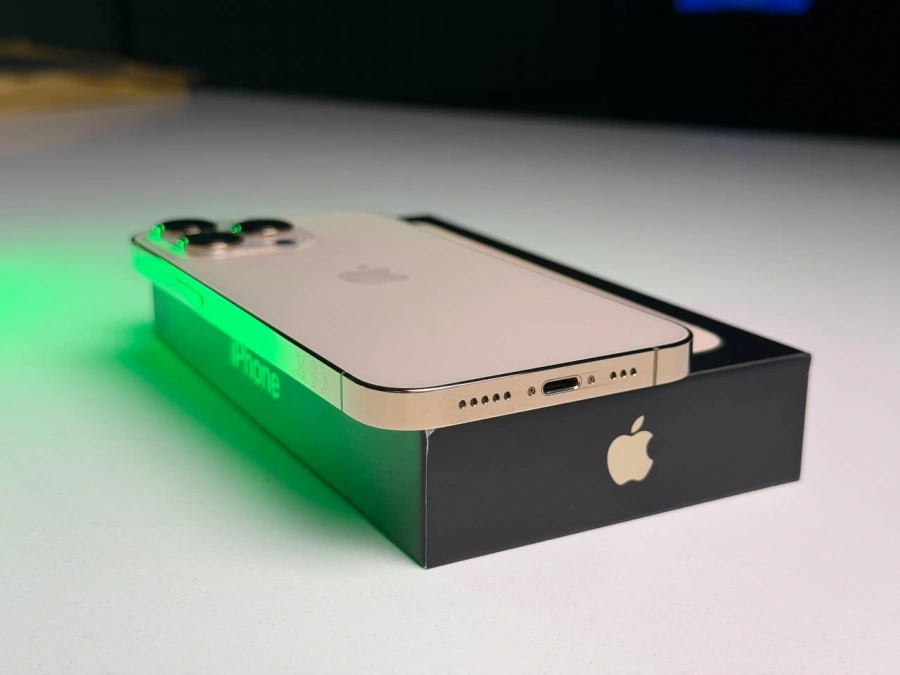 ВЖИВАНИЙ Б/У Apple iPhone 13 Pro 256GB Gold (MLTY3, MLVK3) - Состояние: хороший | Аккумулятор: 100% | Комплектация: полный | Гарантия: 3 мес.