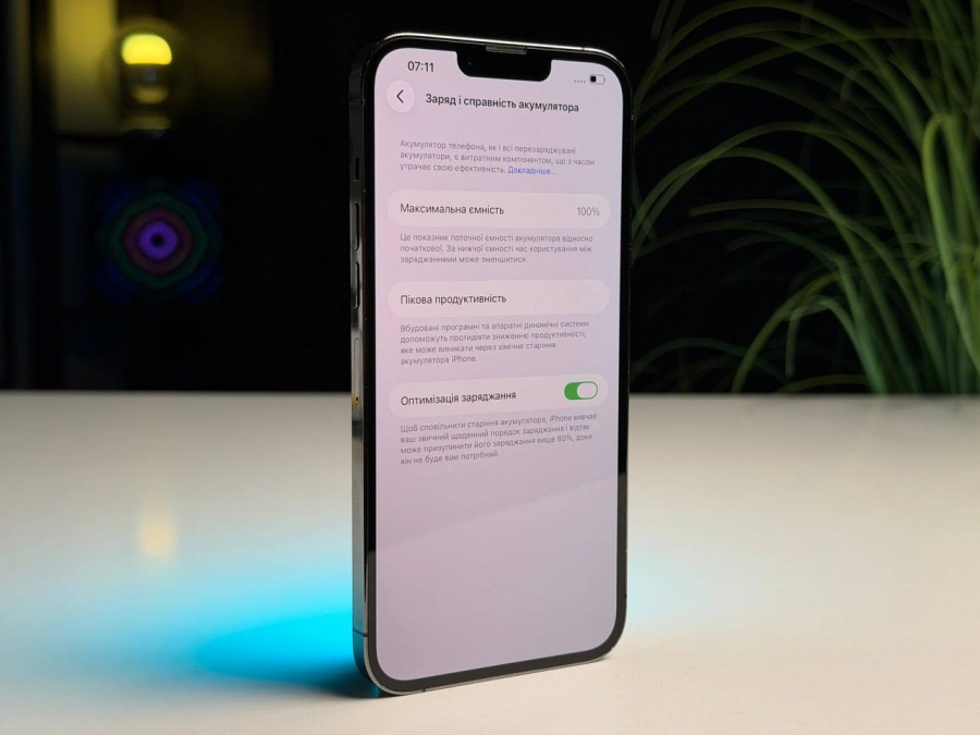 ВЖИВАНИЙ Б/У Apple iPhone 13 Pro Max 256GB Graphite (MLKR3, MLLA3) - Состояние: хороший | Аккумулятор: 100% | Комплектация: iPhone, кабель | Гарантия: 3 мес.