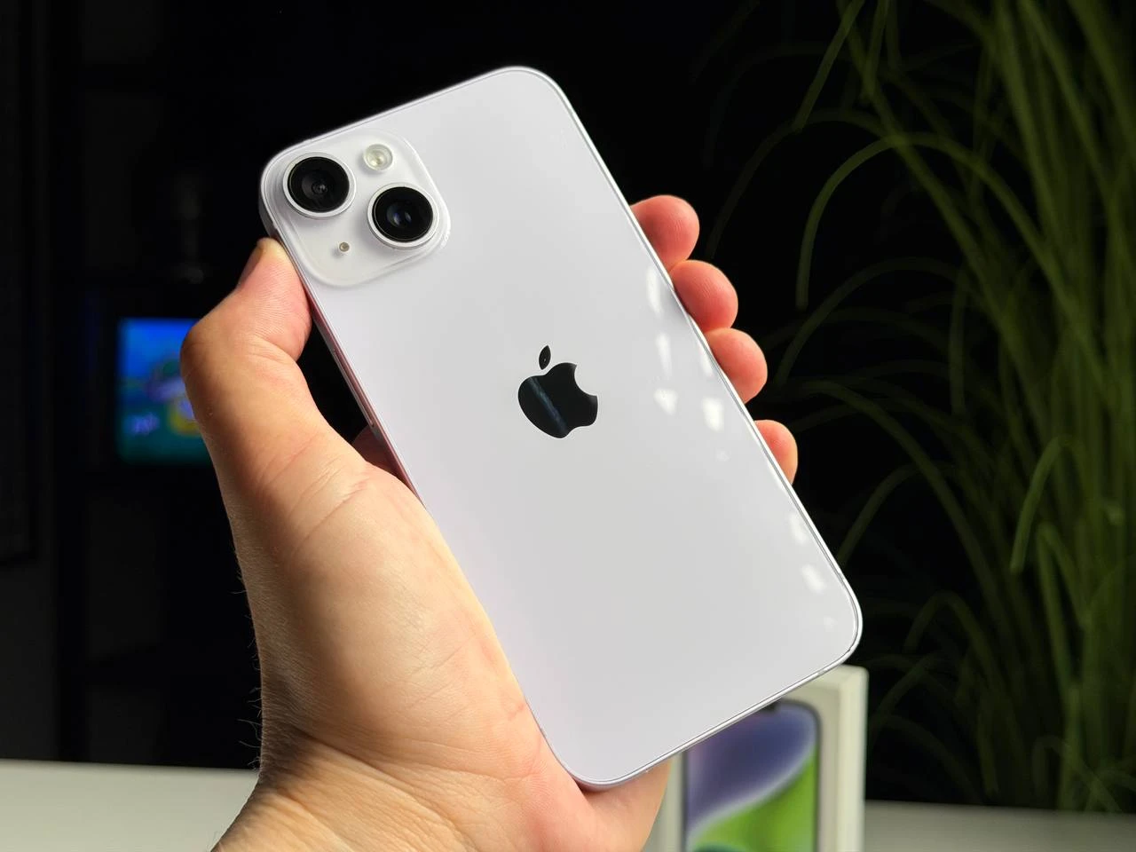 ВЖИВАНИЙ Б/У Apple iPhone 14 128GB Purple (MPV03) - Состояние: хороший | Аккумулятор: 100% | Комплектация: полный | Гарантия: 3 мес.