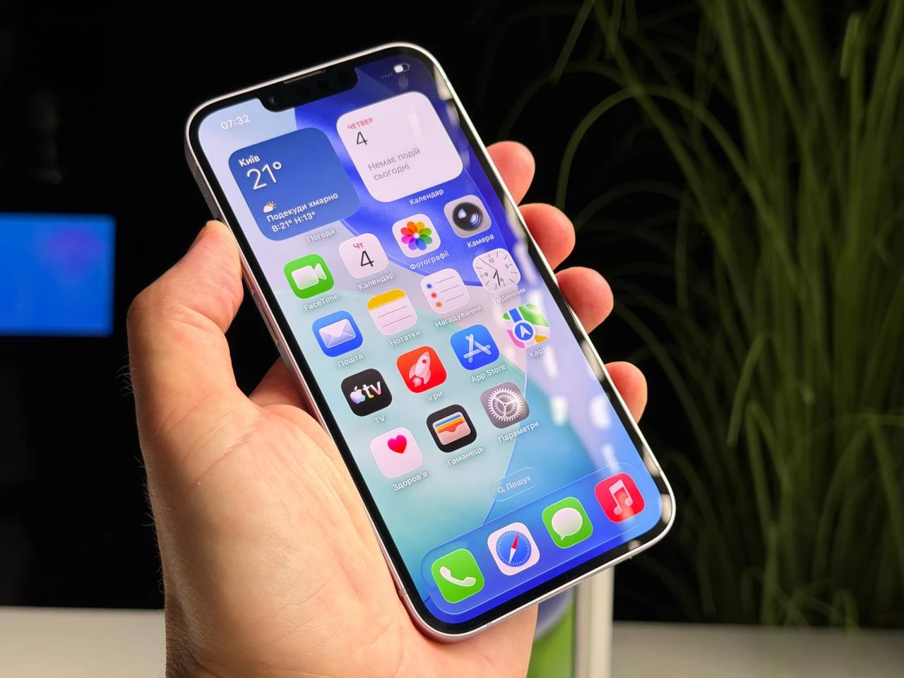 ВЖИВАНИЙ Б/У Apple iPhone 14 128GB Purple (MPV03) - Состояние: хороший | Аккумулятор: 100% | Комплектация: полный | Гарантия: 3 мес.