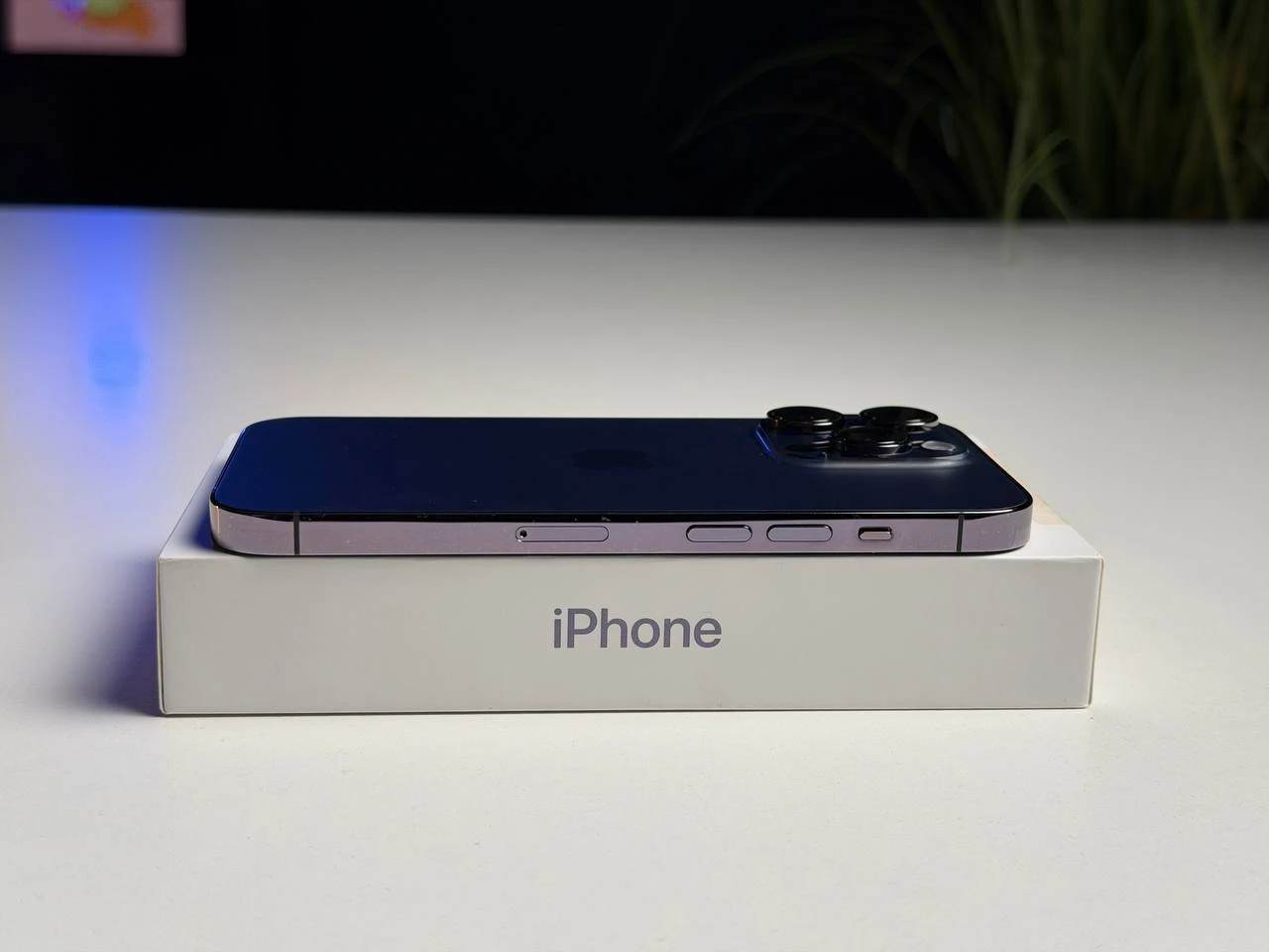 ВЖИВАНИЙ Б/У Apple iPhone 14 Pro 128GB Deep Purple (MQ0G3) - Стан: гарний | Акумулятор: 100% | Комплектація: повний | Гарантія: 3 міс.