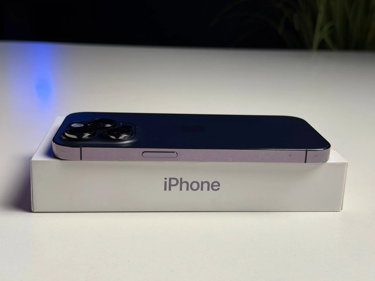 ВЖИВАНИЙ Б/У Apple iPhone 14 Pro 128GB Deep Purple (MQ0G3) - Стан: гарний | Акумулятор: 100% | Комплектація: повний | Гарантія: 3 міс.