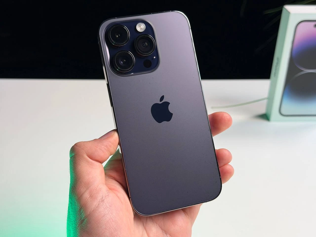 ВЖИВАНИЙ Б/У Apple iPhone 14 Pro 256GB Deep Purple (MQ1F3) - Состояние: хороший | Аккумулятор: 100% | Комплектация: полный | Гарантия: 3 мес.