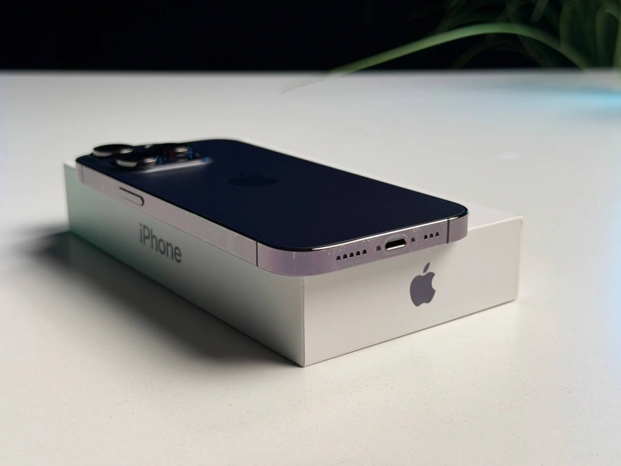 ВЖИВАНИЙ Б/У Apple iPhone 14 Pro 256GB Deep Purple (MQ1F3) - Состояние: хороший | Аккумулятор: 100% | Комплектация: полный | Гарантия: 3 мес.