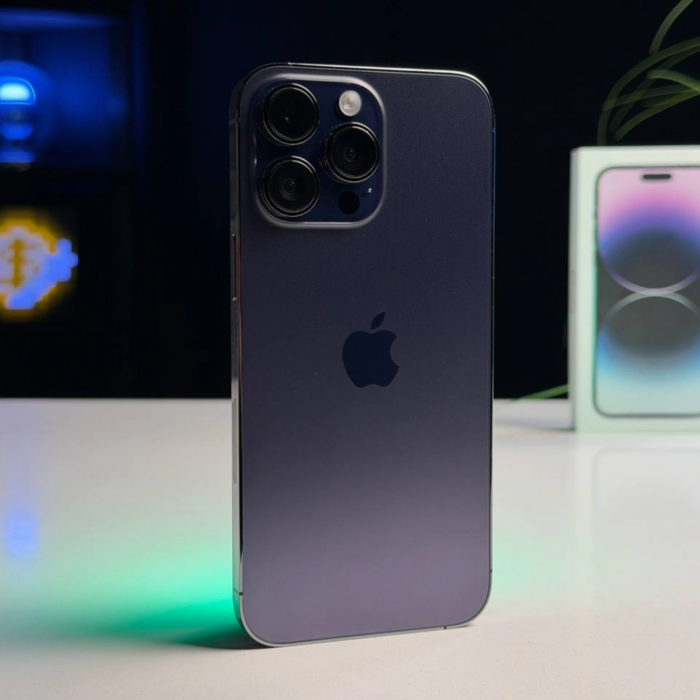 ВЖИВАНИЙ Б/У Apple iPhone 14 Pro Max 256GB Deep Purple eSim (MQ8W3) - Состояние: хороший | Аккумулятор: 100% | Комплектация: полный | Гарантия: 3 мес. ВЖИВАНИЙ Б/У Apple iPhone 14 Pro Max 256GB Deep Purple eSim (MQ8W3) - Состояние: хороший | Аккумулятор: 100% | Комплектация: полный | Гарантия: 3 мес.