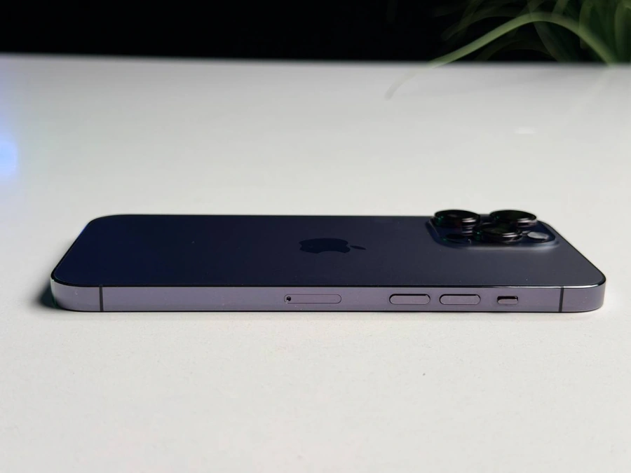 ВЖИВАНИЙ Б/У Apple iPhone 14 Pro Max 256GB Deep Purple (MQ9X3) - Состояние: хороший | Аккумулятор: 100% | Комплектация: iPhone, кабель | Гарантия: 3 мес.