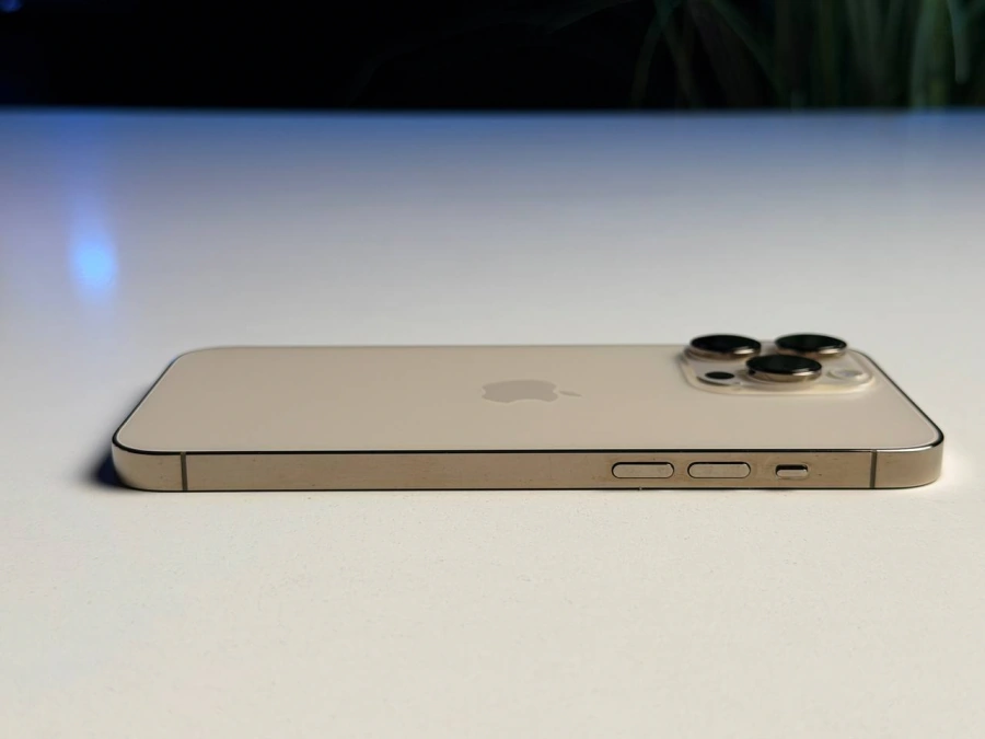 ВЖИВАНИЙ Б/У Apple iPhone 14 Pro Max 256GB Gold eSim (MQ8V3) - Состояние: хороший | Аккумулятор: 100% | Комплектация: iPhone, кабель | Гарантия: 3 мес.